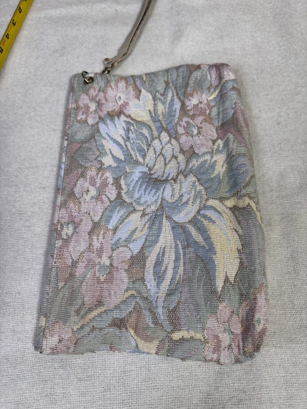 Vintage 80s Floral Tapestry Clutch Wristlet - Coquette Cottagecore Grandmacore - Picture 8 of 13